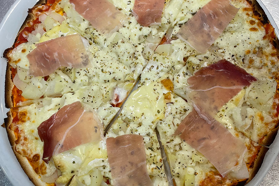 Pizzas base sauce tomate